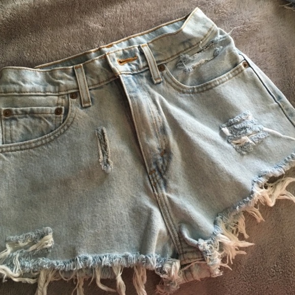 Ripped Levi’s Shorts - Picture 3 of 6